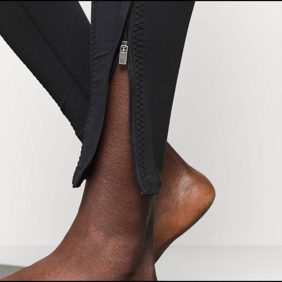 Free people movement born to run black zipper ankle athletic leggings Small - Picture 4 of 13